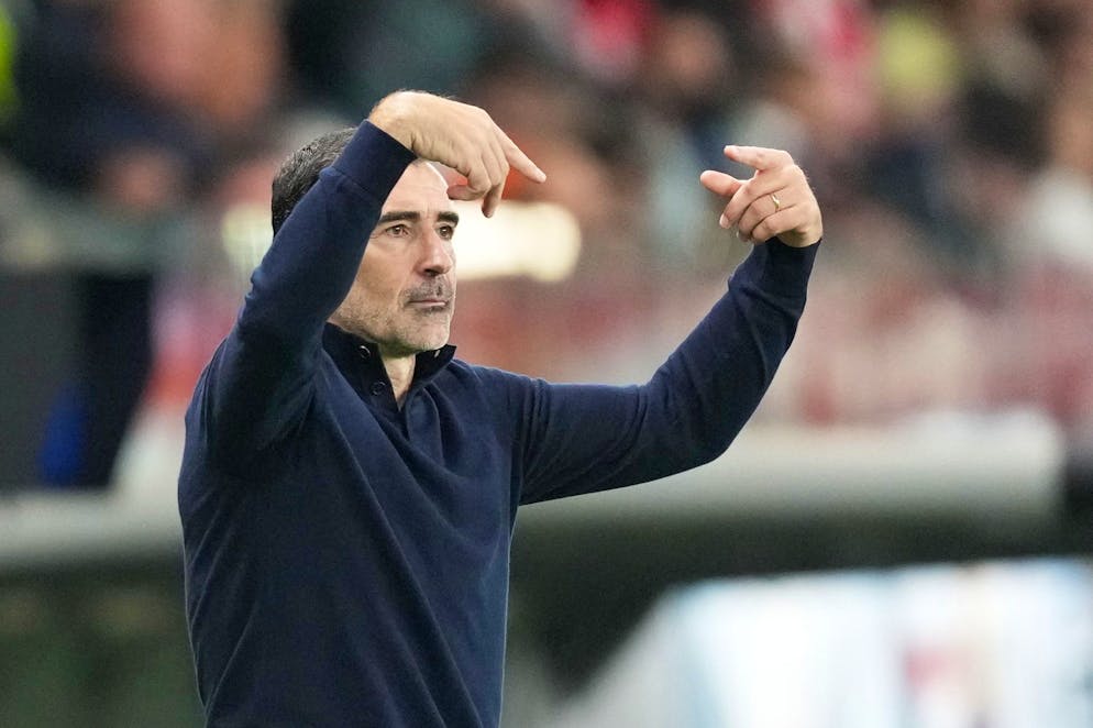 Il coach del Pafos Juan Carlos Carcedo può essere soddisfatto dei suoi ragazzi dopo 40 minuti di gioco.