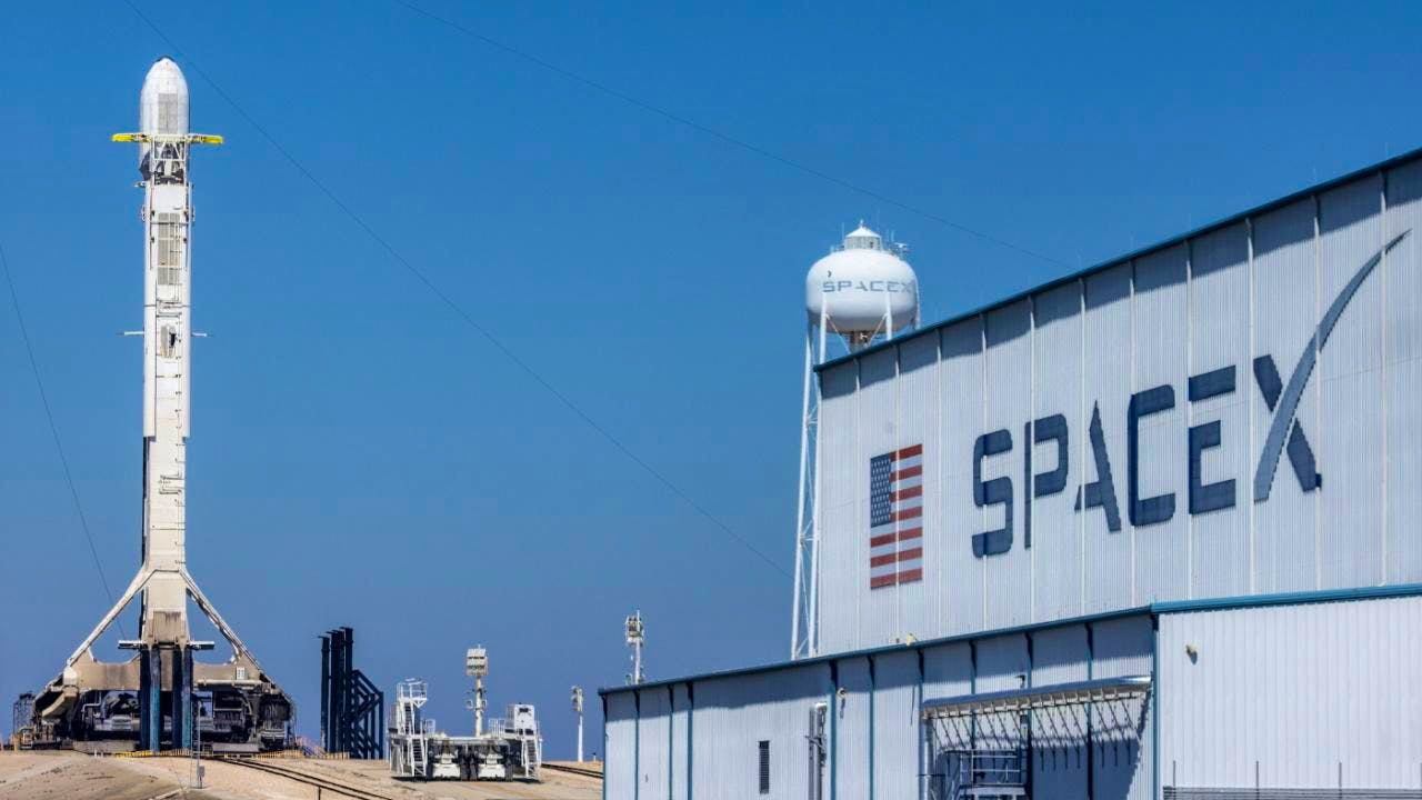 Raumfahrt. Musks SpaceX will laut Bericht Milliarden an der Börse einnehmen