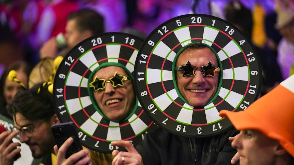 World Championship title beckons. The darts party at the Ally Pally becomes an XXL event