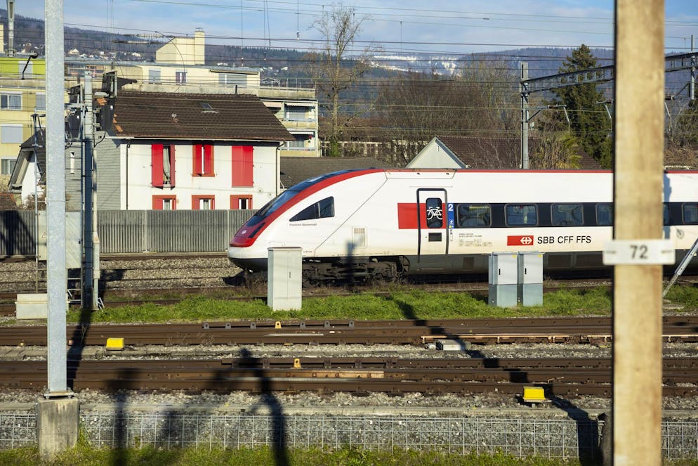 Zwischen Basel–Biel verkehrt der ICN wieder halbstündlich auf der Jurabahn.