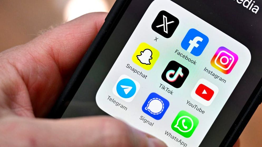 Des contenus pédopornographiques se retrouvent régulièrement sur différentes messageries et réseaux sociaux, a expliqué Charles Juillard (Centre/JU). (image d'illustration)