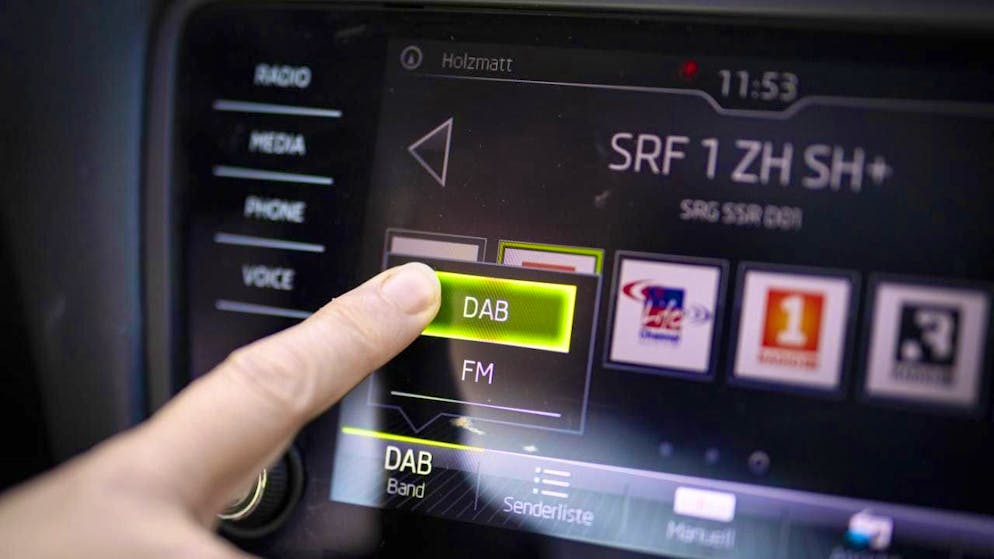 SRG intends to broadcast its programs on FM again in future. This comes after Parliament postponed its switch-off on Tuesday. (archive picture)