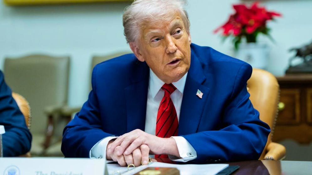 Der Nachrichtensender CNN ist dem US-Präsidenten Donald Trump schon lange ein Dorn im Auge. Im Zuge des Übernahmekampfs um den Mutterkonzern Warner Bros. hofft er auf einen Wechsel an der Senderspitze. (Archivbild)