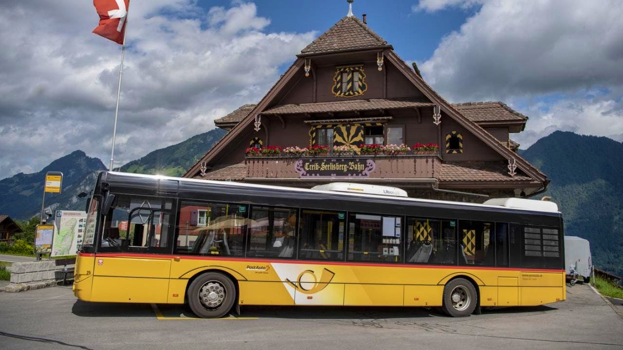 Public transport. Parliament opposes Federal Council's regional transport savings plans