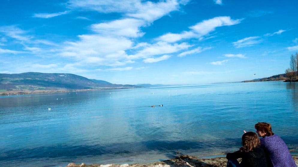 Les pieds dans le lac. Nouvelle ligne de bus pour la plage à Yverdon-les-Bains