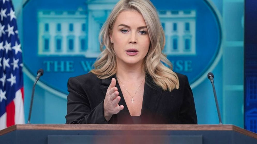 Die Pressesprecherin des Weissen Hauses, Karoline Leavitt, spricht während eines Pressebriefings im Weissen Haus. (Archivbild)