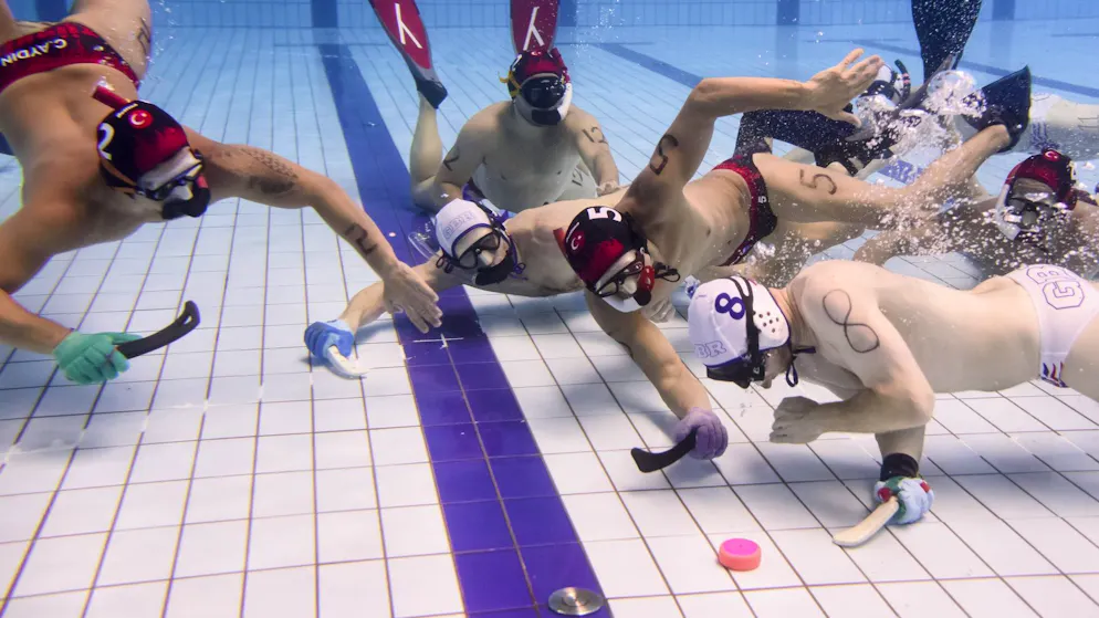 Più strani sono, meglio è?. Dal tiro delle orecchie all'hockey subacqueo passando per il Quidditch, ecco 8 sport bizzarri
