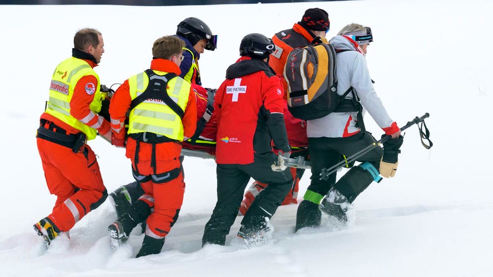 Verletzung der Halswirbelsäule. Michelle Gisin muss nach schwerem Sturz operiert werden