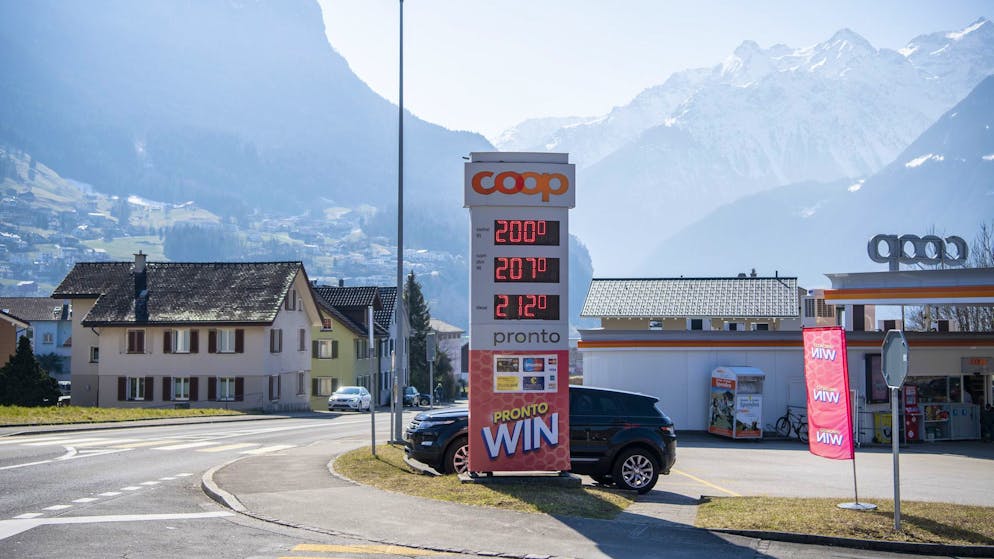 «Das haut mich um». US-Influencer feiert Schweizer Tankstelle ab – damit ist er nicht allein