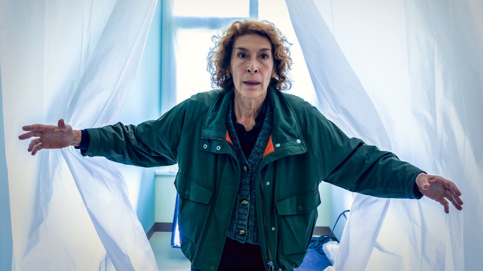 «Tatort: Der Elektriker». Bibi Fellner (Adele Neuhauser) ermittelt im Altersheim. Dabei macht man sich den ein oder anderen Gedanken zur eigenen Vergänglichkeit.