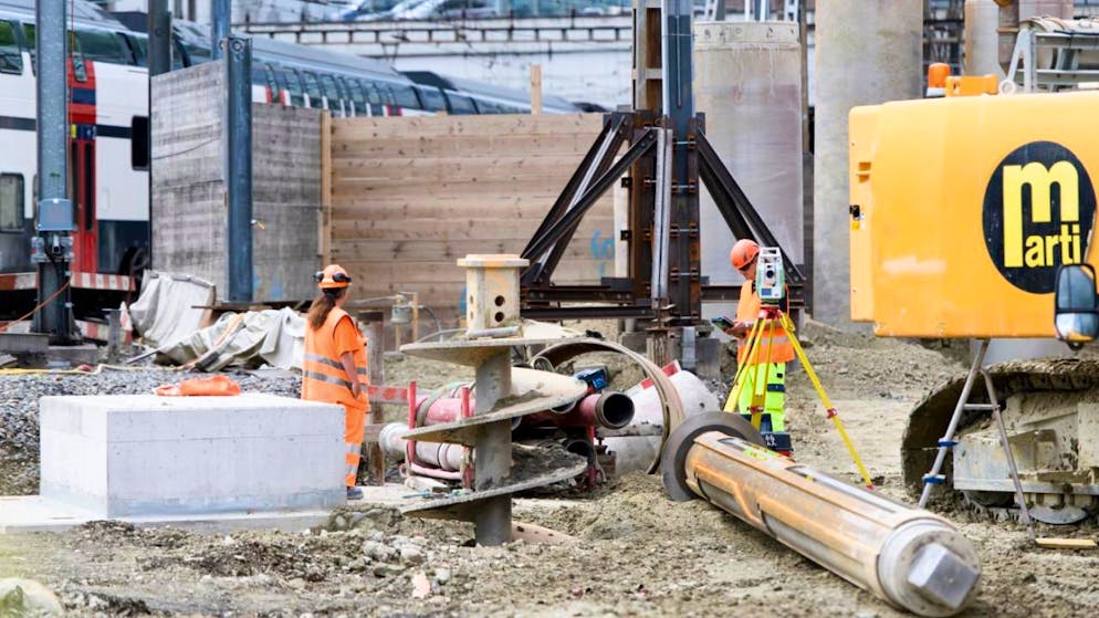 Der Ausbau des Bahnhofs Bern verzögert sich bis 2031 und wird teurer. (Archivbild)