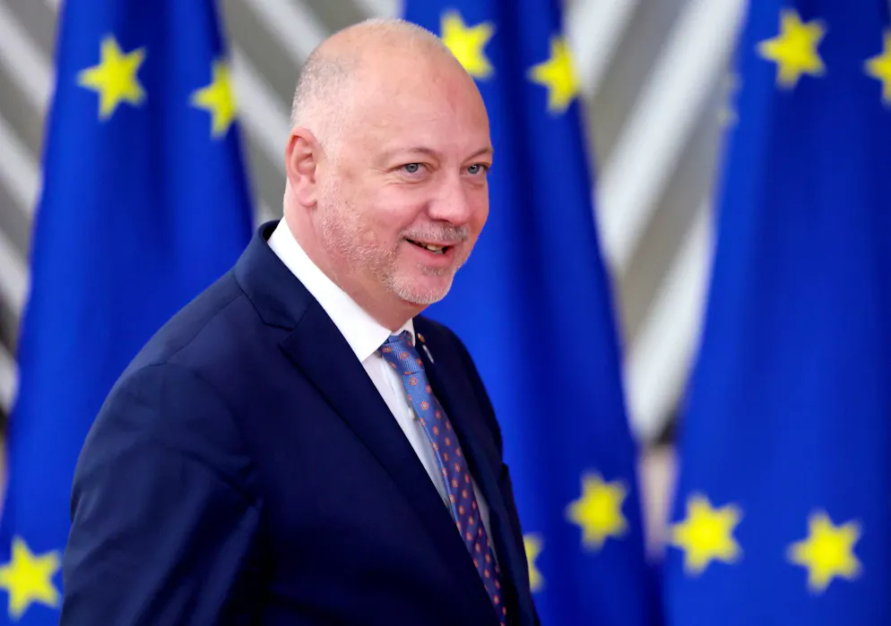 Le Premier ministre bulgare Rossen Jeliazkov arrive au sommet européen à Bruxelles, en Belgique, le 23 octobre 2025.