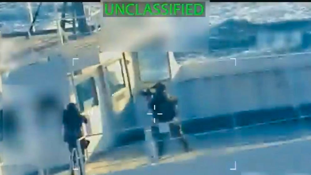 US-Justizministerin Pam Bondi postete ein Video der Erstürmung am 10. Dezember auf X.