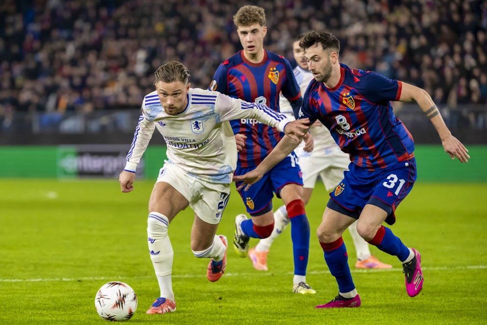 Un primo tempo finisce in paritità.