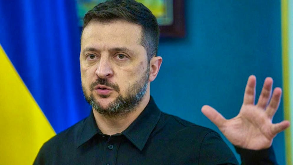 ARCHIVE - Ukrainian President Volodymyr Zelensky gestures during his press conference. Photo: Efrem Lukatsky/AP/dpa