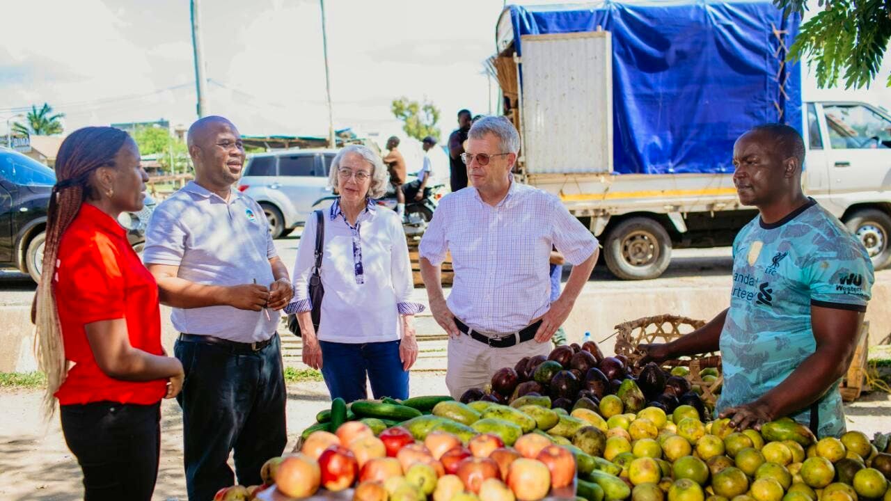 Philanthropie. Statt Spenden: Stiftungen und NGOs entdecken Impact Investing