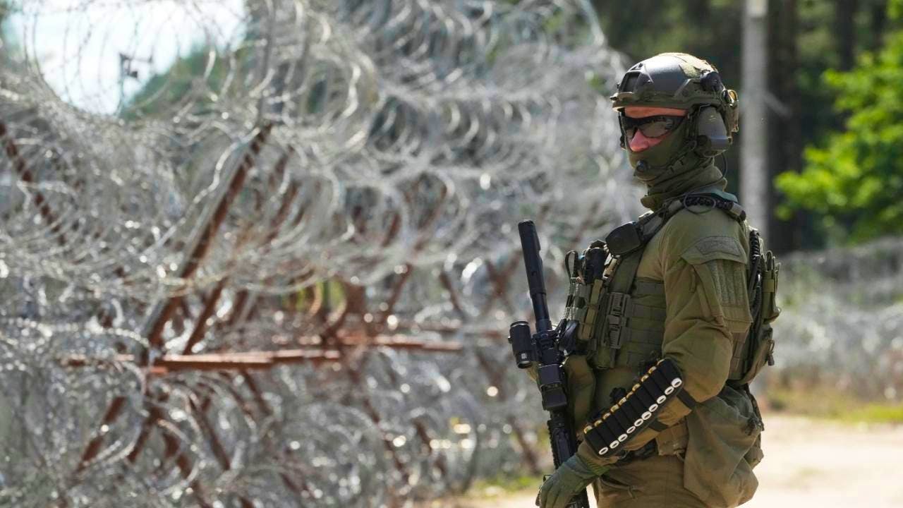 Politics. Poland discovers migrant tunnel under border fence with Belarus