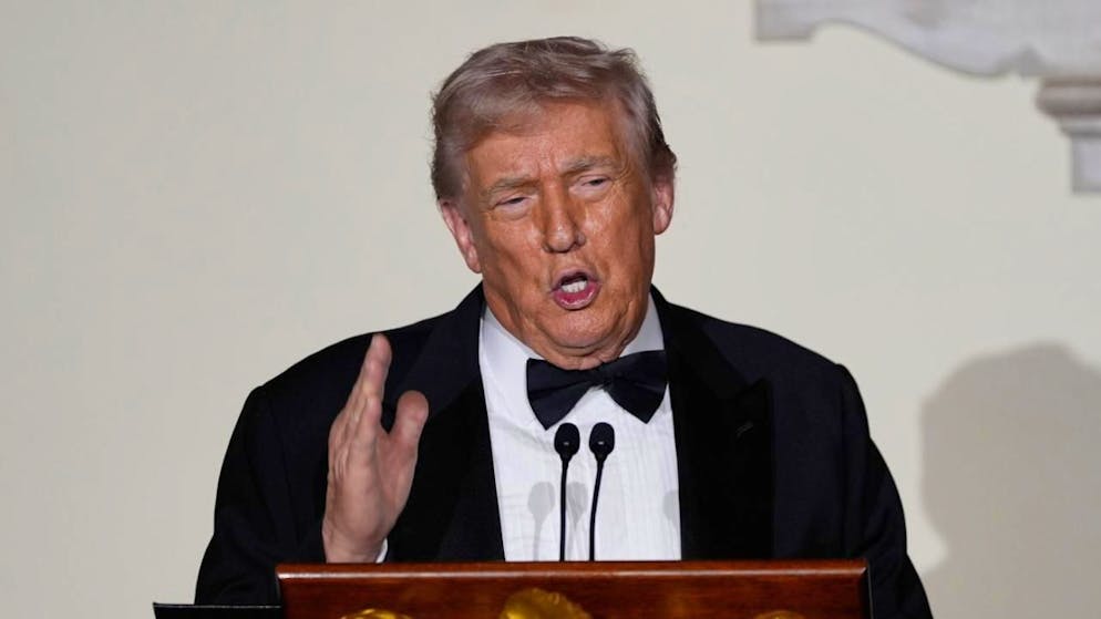 Gli Stati Uniti stanno lavorando duramente per mettere fine alla guerra in Ucraina "perché cose come questa rischiano di finire nella Terza Guerra mondiale, e noi non vogliamo che accada", ha detto ieri Donald Trump durante un evento alla Casa Bianca.