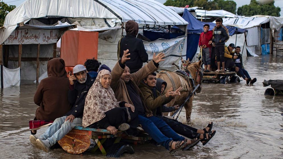 Middle East ticker. Settlement construction in the West Bank significantly expanded +++ Humanitarian disaster after storm in Gaza