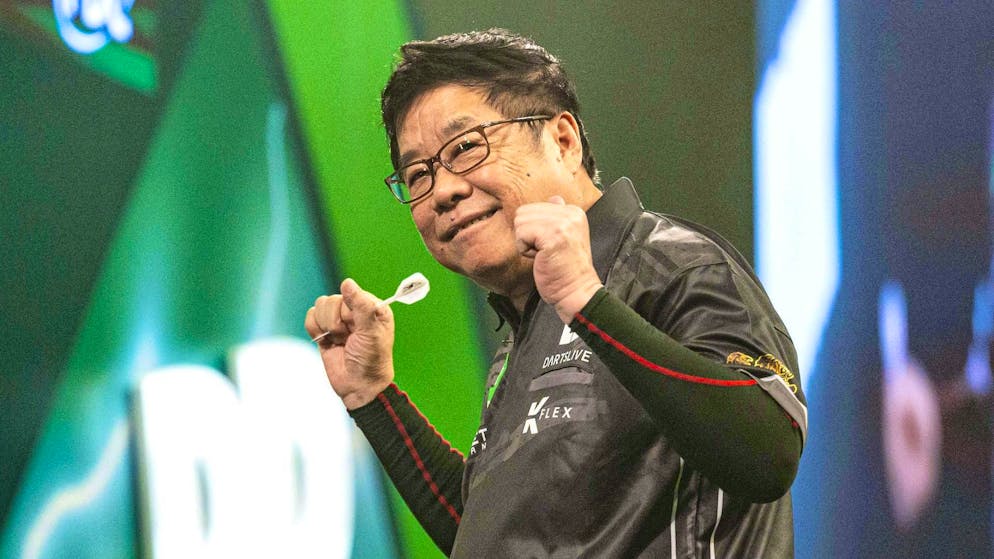 71-year-old Paul Lim has reached the second round of the World Darts Championship.