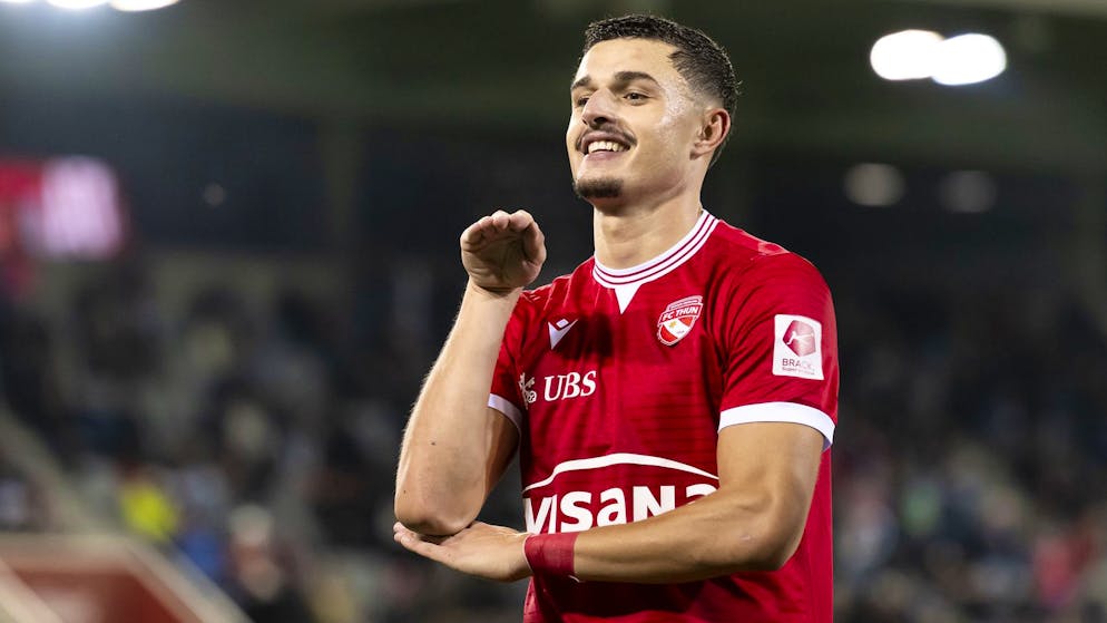 Video ticker. Zigi prevents Thun from taking the lead with a spectacular save