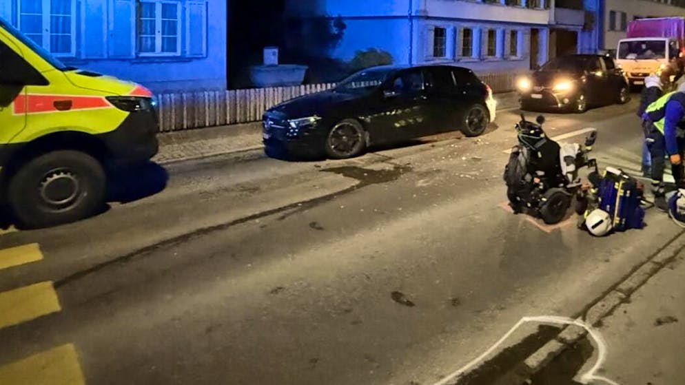 Gais AR. 82-Jähriger fährt Rollstuhlfahrer auf Zebrastreifen an – 61-Jähriger im «kritischem Zustand»