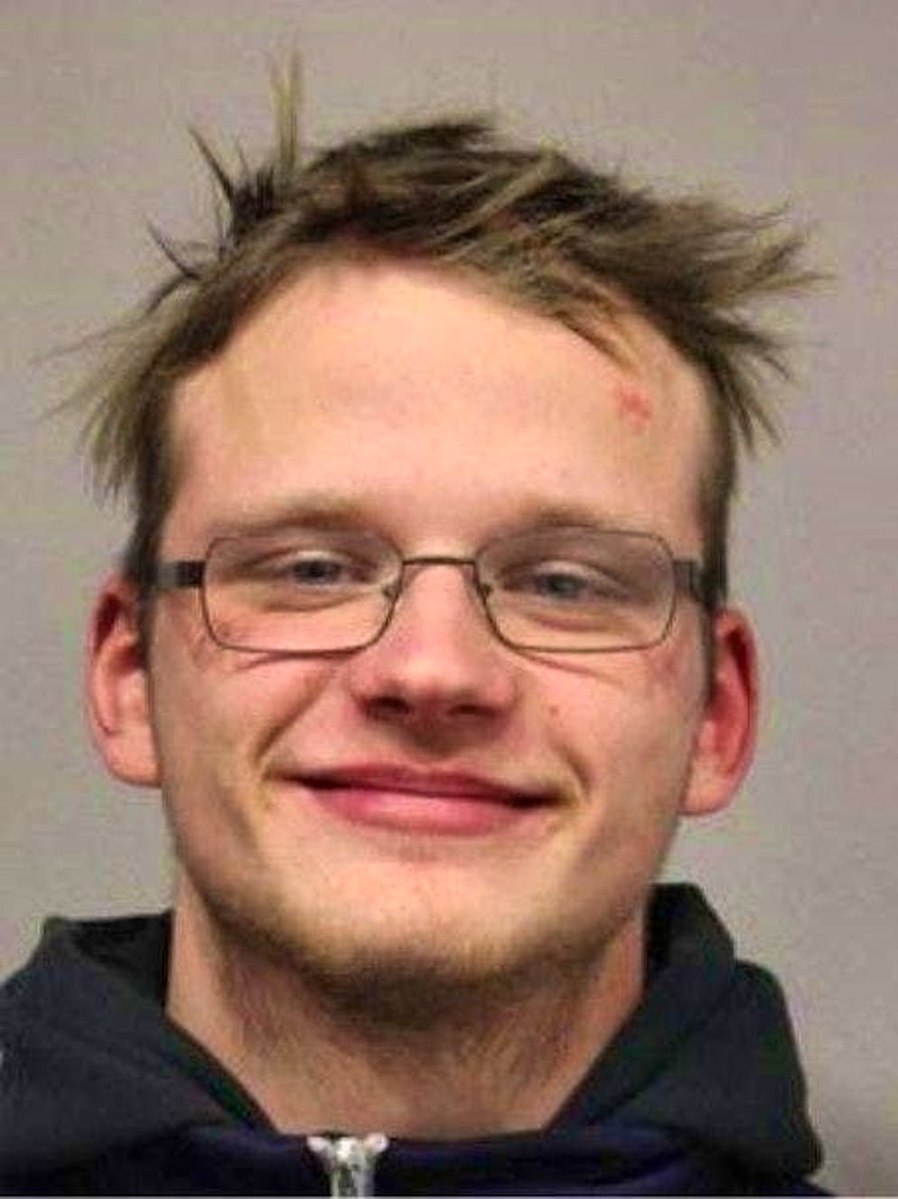 La police allemande est à la recherche de cet homme de 20 ans.