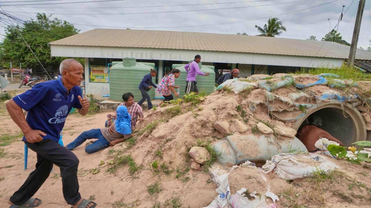 Politik. Thailand und Kambodscha liefern sich weiter Gefechte