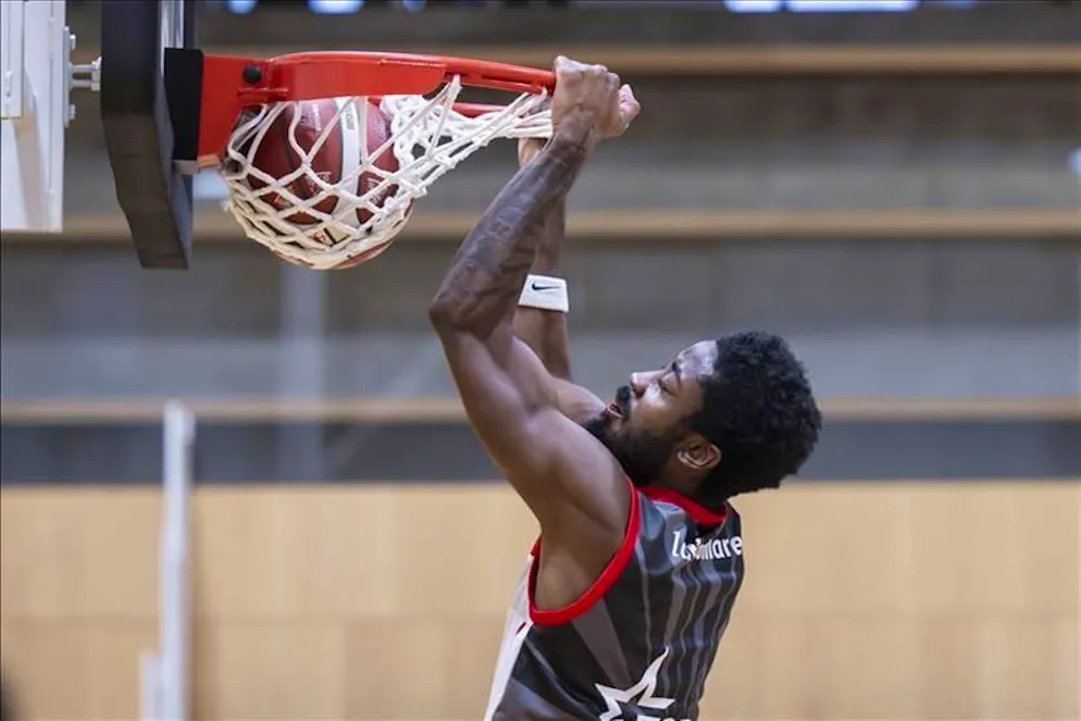 Farmer ha segnato 33 punti