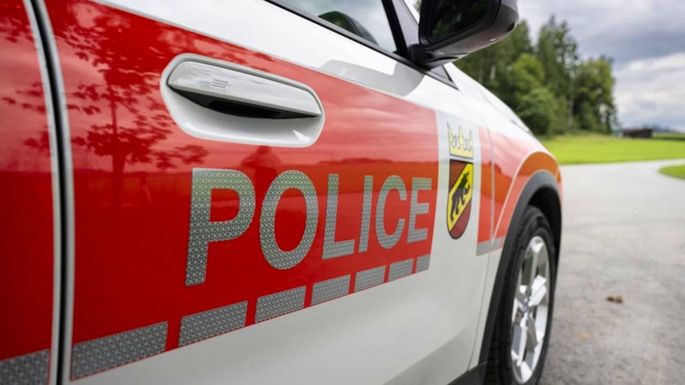 Warnung an Bevölkerung. Polizei sucht gefährlichen und vermutlich bewaffneten Mann