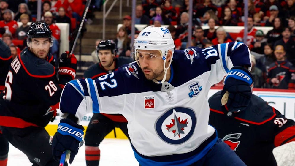NHL. Nino Niederreiter gewinnt mit den Jets in seinem 1000. Spiel