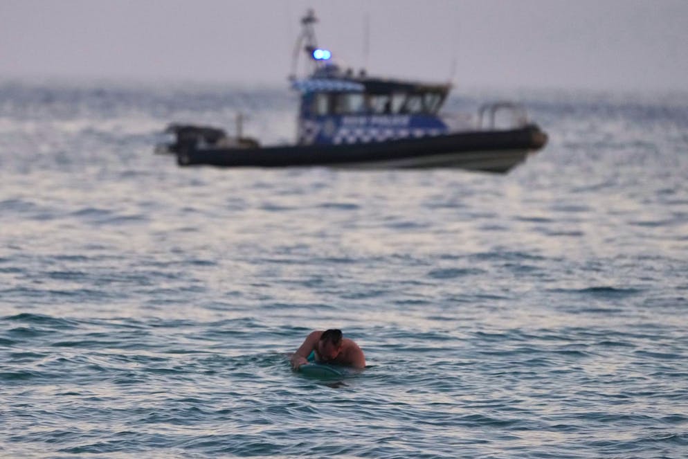 Australia: sparatoria di massa a Bondi Beach. La spiaggia di Bondi, situata nella periferia orientale della città, è un luogo iconico amato da gente del posto e turisti.