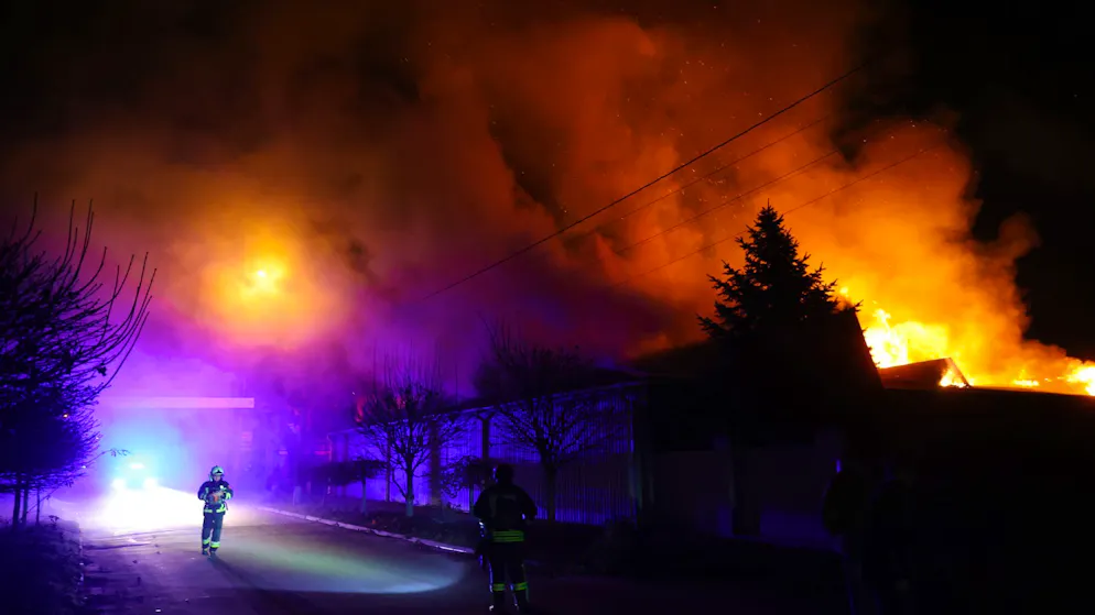 Ukraine-Ticker. Viele Opfer nach russischem Angriff auf Saporischschja +++ Russische Kriegsschiffe nahe der Krim getroffen