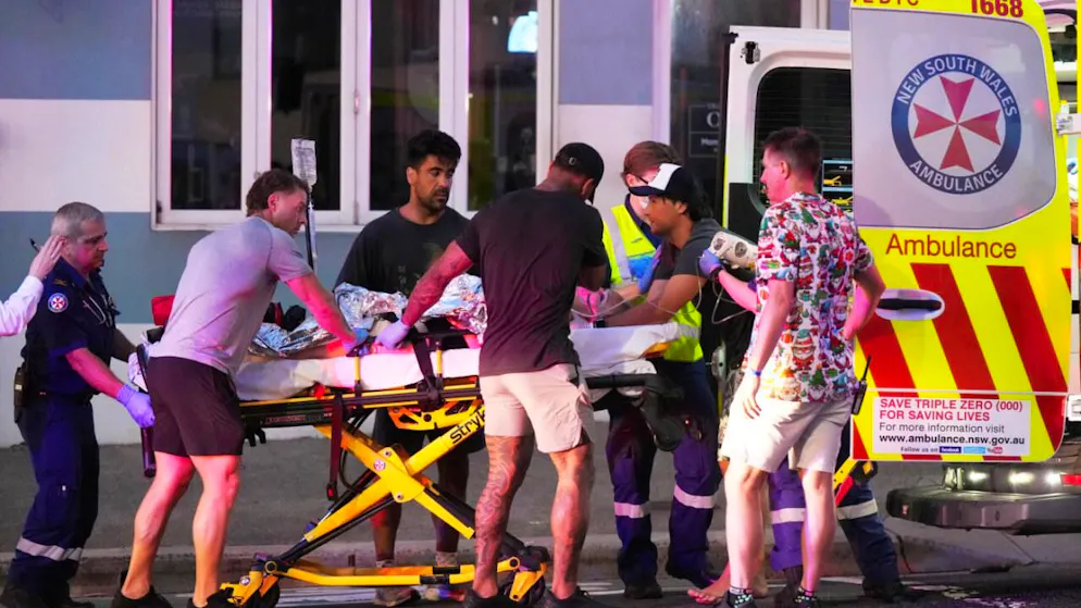 «Attaque très cruelle». Douze morts dans une attaque sur la plage de Bondi à Sydney