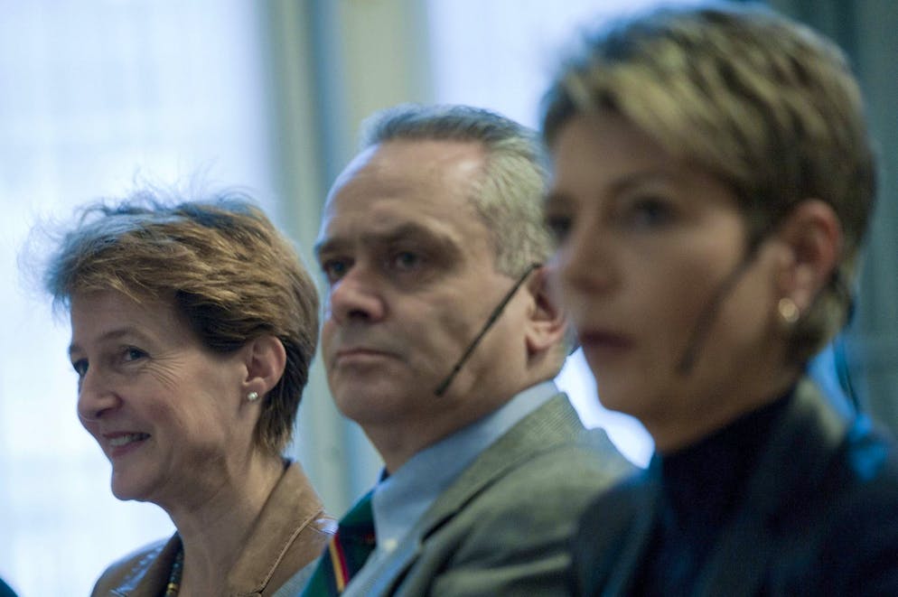 Le colonel Jacques Baud, ancien membre du service de renseignement stratégique, lors d'une réunion en 2011.