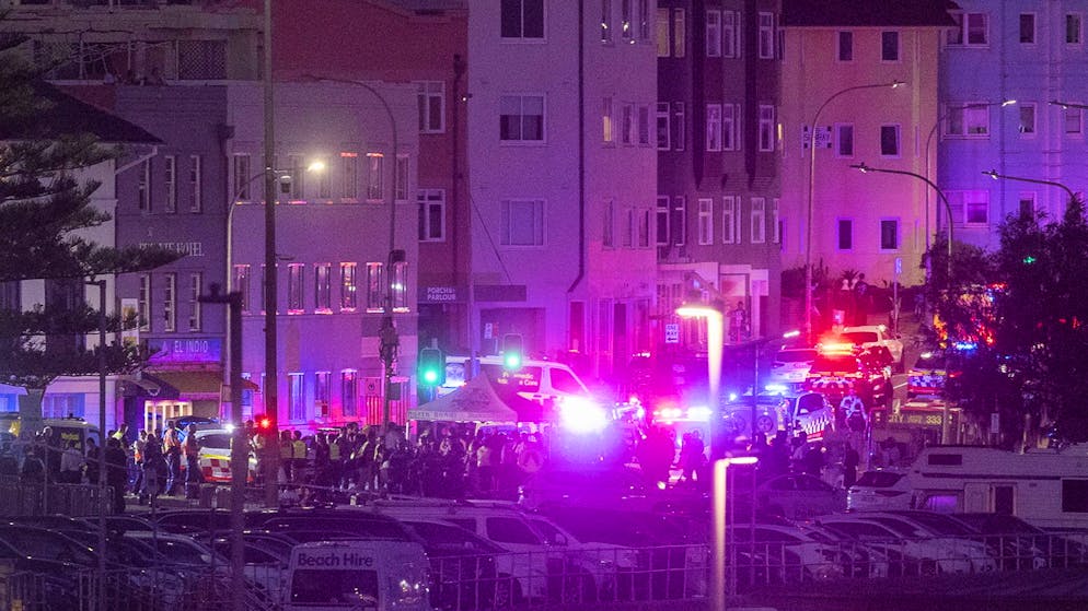 Australia. Sparatoria di massa a Bondi Beach, il commissario di polizia: «Un atto terroristico»