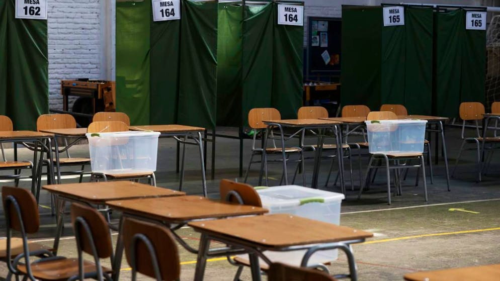 Elezioni. Seggi aperti in Cile per il ballottaggio delle presidenziali