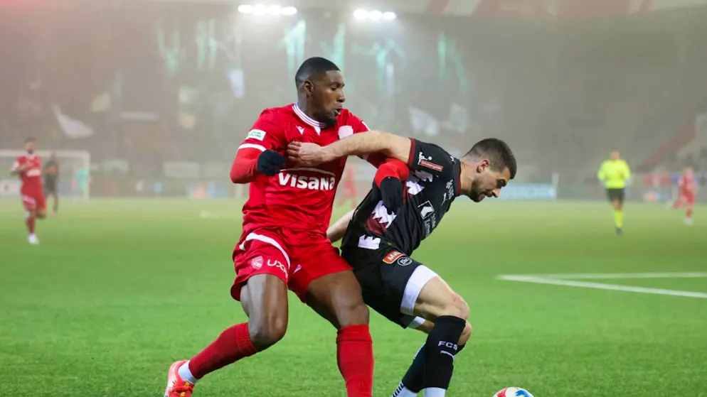 Thuner Ärger nach den St. Galler Wirkungstreffern - Gallery. Die Thuner Offensive mit Brighton Labeau brillierte am Samstagabend nicht