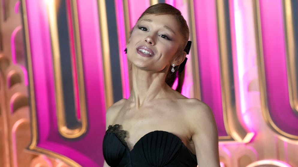 Ariana Grande soffre lo stress fra musica e film.