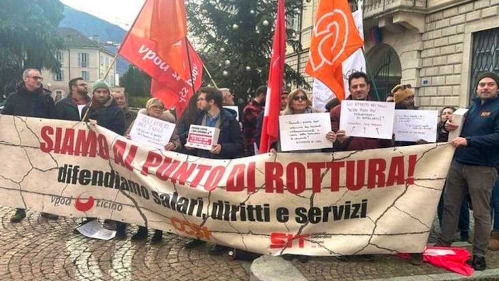 Preventivo 2026. Consegnate 6'800 firme contro i tagli in Ticino