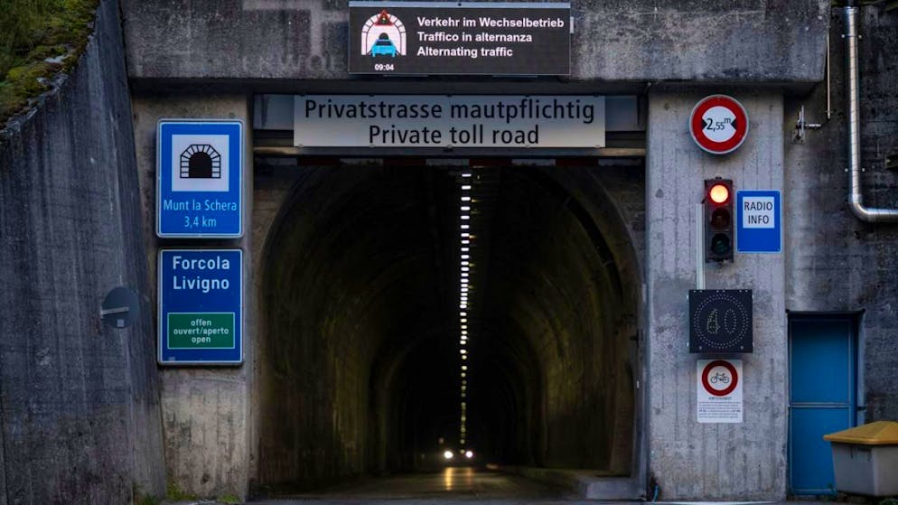 La grande sfida dei Giochi olimpici 2026 per i Grigioni: i tempi di attesa davanti al tunnel a una sola corsia Munt la Schera in Bassa Engadina.