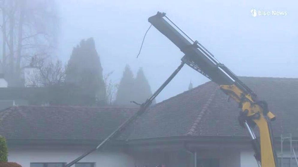 Tödlicher Arbeitsunfall in Egg ZH. 29-Jähriger stirbt auf Baustelle, nachdem ein Kranarm abbricht