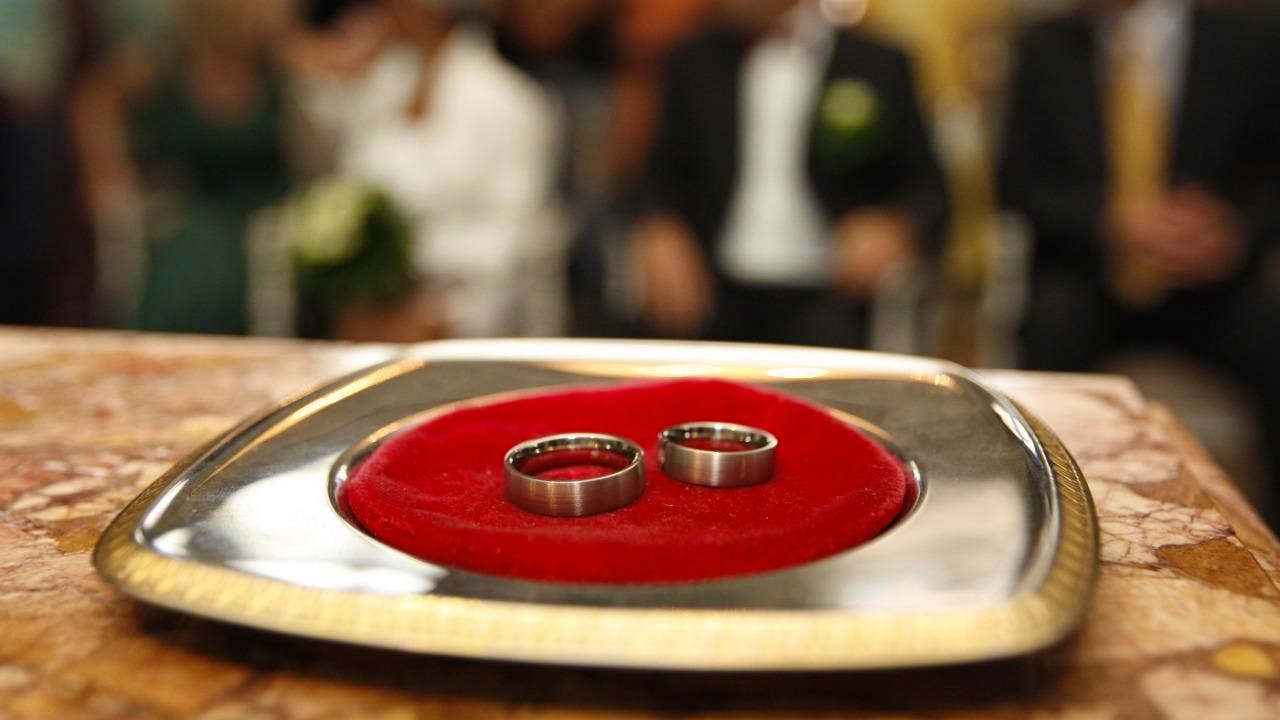 Politics. Councillors argue over the reintroduction of double names