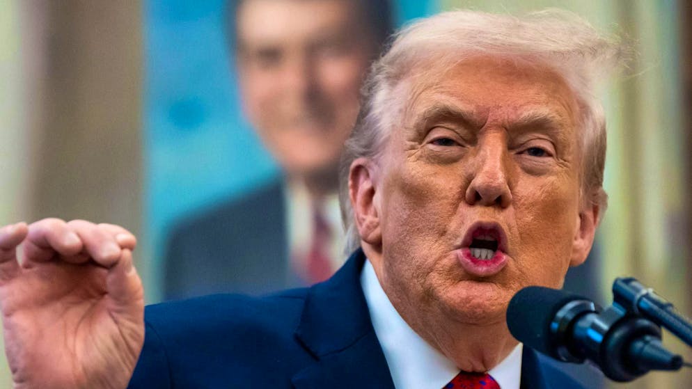 US President Donald sues one media company after another - now it's the BBC's turn. (December 15, 2025)