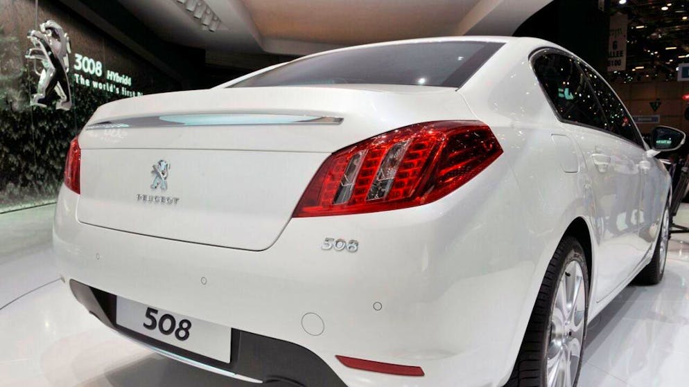 Automobili. L'UE rivede lo stop ai motori termici dal 2035, sì a ibride e biofuel