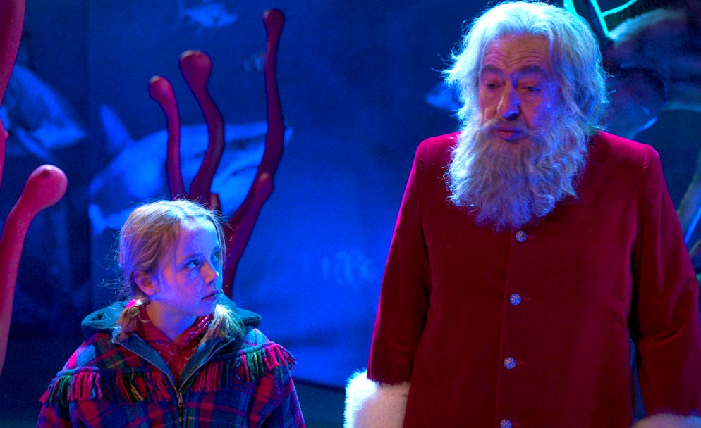 Timsit. Harcelée à l'école, Zoé compte sur le Père Noël pour se venger du petit garçon qui l'embête.