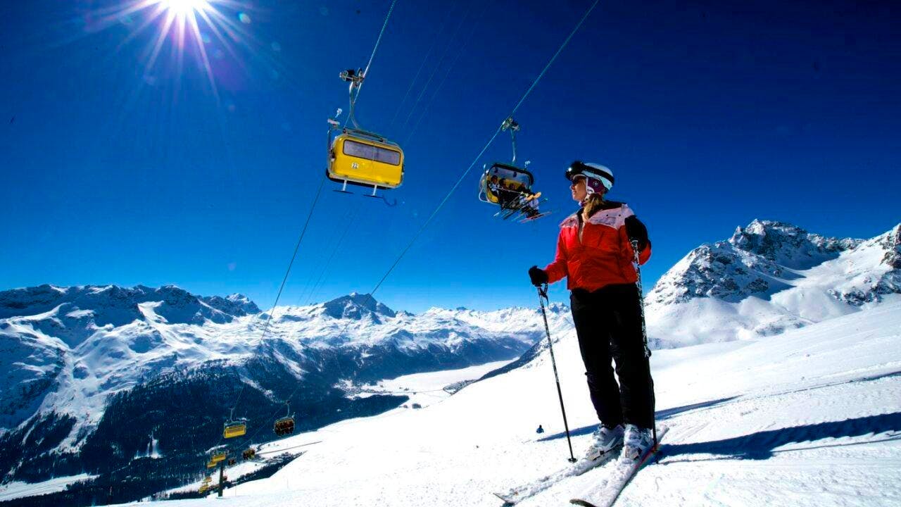 Turismo invernale. Sciare costa di più, aumenti sia per skipass che per alloggio