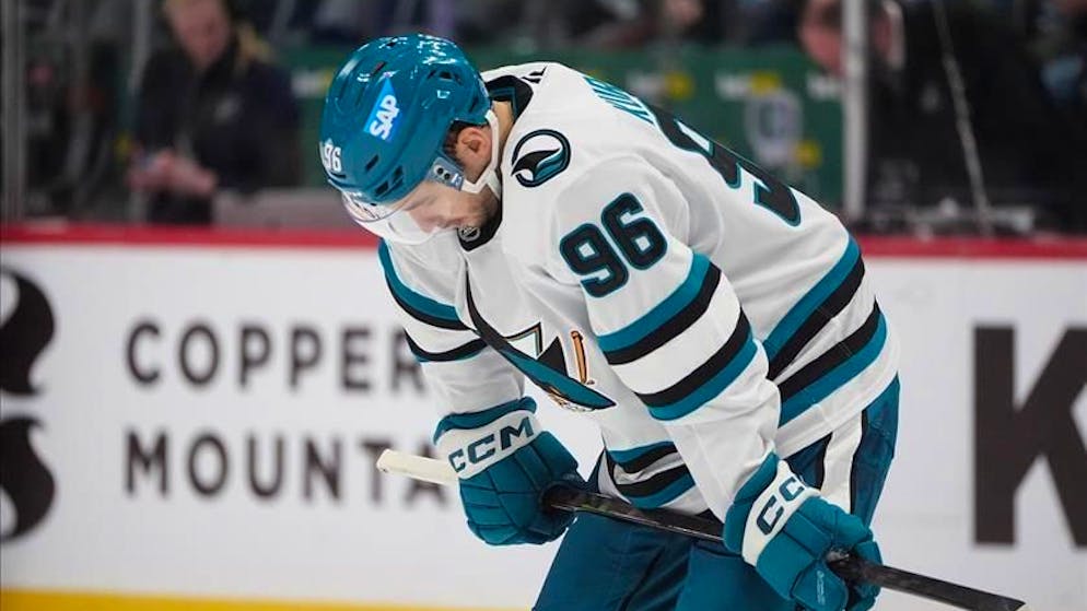 NHL. Philipp Kurashev infortunato