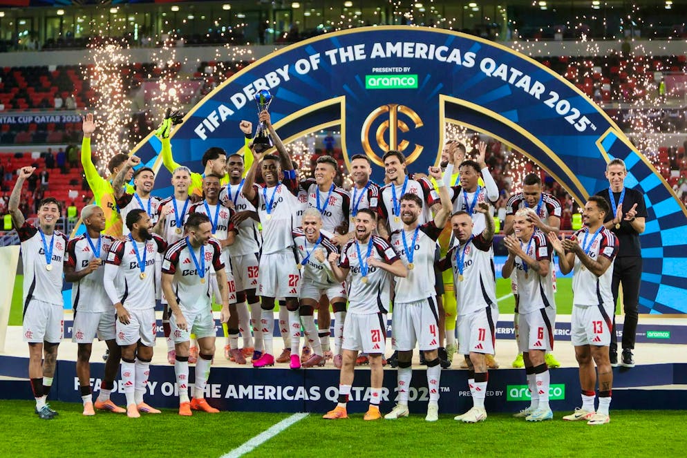 Flamengo celebrate after their triumph against Cruz Azul.