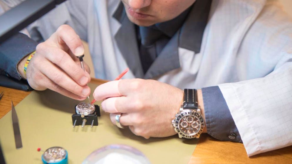 Dopo anni di crescita ininterrotta. L'orologeria svizzera perde lavoratori, è la prima volta dalla pandemia